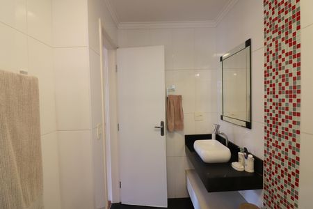 Casa à venda com 150m², 3 quartos e 3 vagasQuarto 1 - Suíte Banheiro 