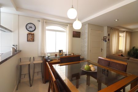 Casa à venda com 150m², 3 quartos e 3 vagasCopa e Cozinha 