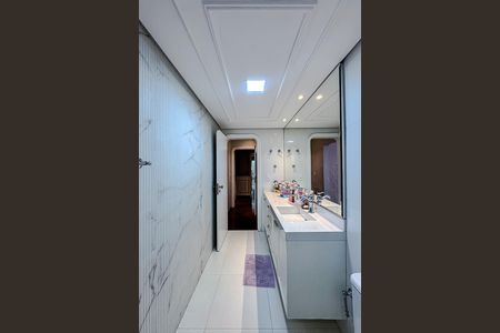 Apartamento à venda com 300m², 4 quartos e 4 vagasBanheiro da Suíte