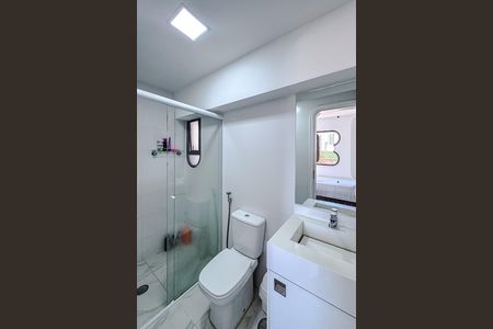 Apartamento à venda com 300m², 4 quartos e 4 vagasBanheiro de serviço