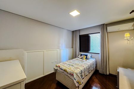 Apartamento à venda com 300m², 4 quartos e 4 vagasQuarto 4 - Suíte