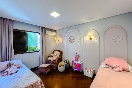 Apartamento à venda com 300m², 4 quartos e 4 vagasQuarto 2 - Suíte