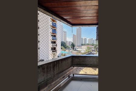 Apartamento à venda com 300m², 4 quartos e 4 vagasVaranda do Quarto 1