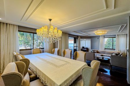 Apartamento à venda com 300m², 4 quartos e 4 vagasSala