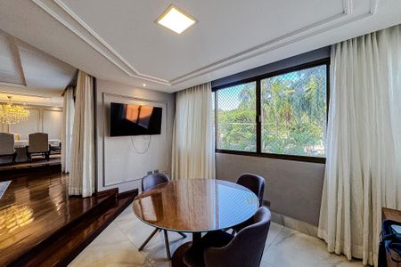 Apartamento à venda com 300m², 4 quartos e 4 vagasSala