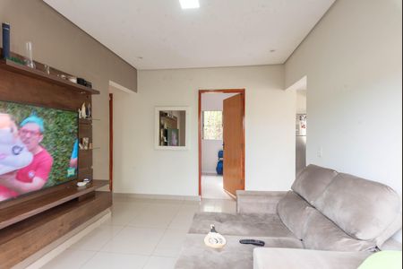 Casa à venda com 596m², 3 quartos e 2 vagas Casa à venda com 596m², 3 quartos e 2 vagasSala de TV