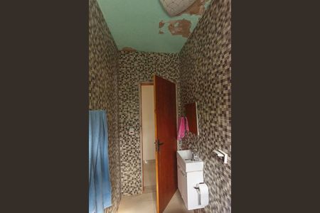 Casa à venda com 596m², 3 quartos e 2 vagas Casa à venda com 596m², 3 quartos e 2 vagasBanheiro