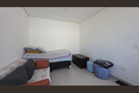 Casa à venda com 400m², 1 quarto e 3 vagas Casa à venda com 400m², 1 quarto e 3 vagasSala / Quarto