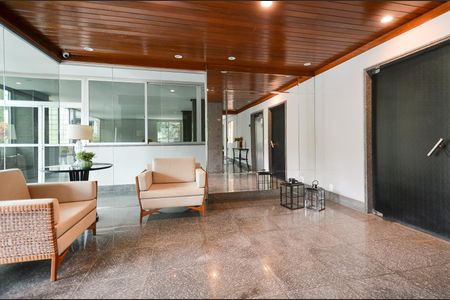 Apartamento para alugar com 150m², 4 quartos e 2 vagas Apartamento para alugar com 150m², 4 quartos e 2 vagasArea comum
