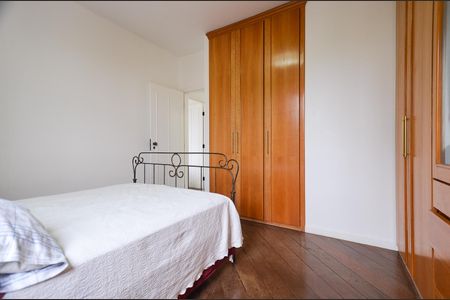 Apartamento para alugar com 150m², 4 quartos e 2 vagas Apartamento para alugar com 150m², 4 quartos e 2 vagasQuarto 3