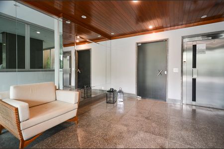 Apartamento para alugar com 150m², 4 quartos e 2 vagas Apartamento para alugar com 150m², 4 quartos e 2 vagasArea comum