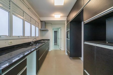 Apartamento para alugar com 254m², 4 quartos e 4 vagas Apartamento para alugar com 254m², 4 quartos e 4 vagasCozinha