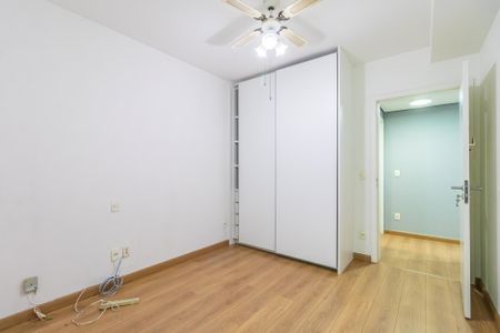 Apartamento para alugar com 254m², 4 quartos e 4 vagas Apartamento para alugar com 254m², 4 quartos e 4 vagasSuíte 3