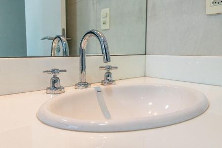 Apartamento para alugar com 254m², 4 quartos e 4 vagas Apartamento para alugar com 254m², 4 quartos e 4 vagasBanheiro da Suíte 2
