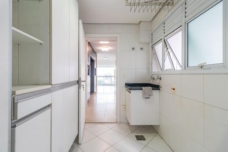 Apartamento para alugar com 254m², 4 quartos e 4 vagas Apartamento para alugar com 254m², 4 quartos e 4 vagasÁrea de Serviço