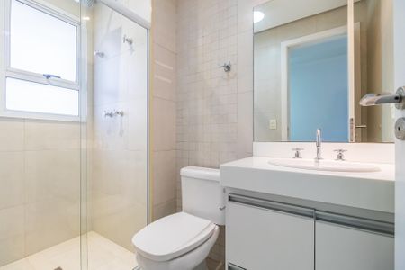 Apartamento para alugar com 254m², 4 quartos e 4 vagas Apartamento para alugar com 254m², 4 quartos e 4 vagasBanheiro da Suíte 3