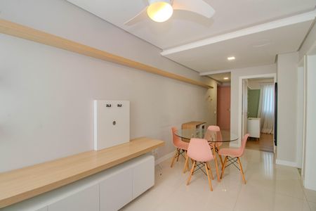 Sala de apartamento para alugar com 1 quarto, 47m² em Passo D’areia, Porto Alegre