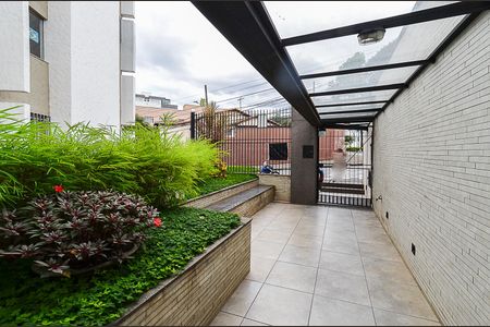 Apartamento à venda com 102m², 3 quartos e 1 vaga Apartamento à venda com 102m², 3 quartos e 1 vagaEntrada