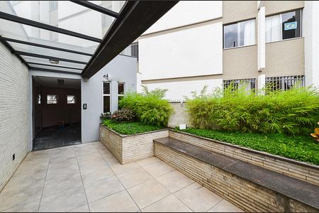 Apartamento à venda com 102m², 3 quartos e 1 vaga Apartamento à venda com 102m², 3 quartos e 1 vagaEntrada