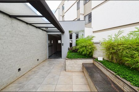 Apartamento à venda com 102m², 3 quartos e 1 vaga Apartamento à venda com 102m², 3 quartos e 1 vagaEntrada