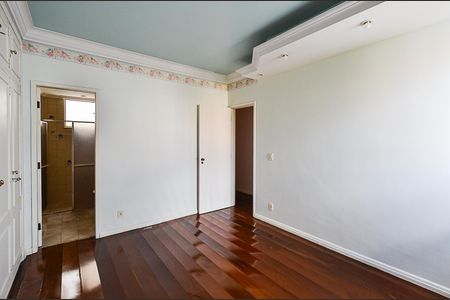 Apartamento à venda com 102m², 3 quartos e 1 vaga Apartamento à venda com 102m², 3 quartos e 1 vagaSuíte
