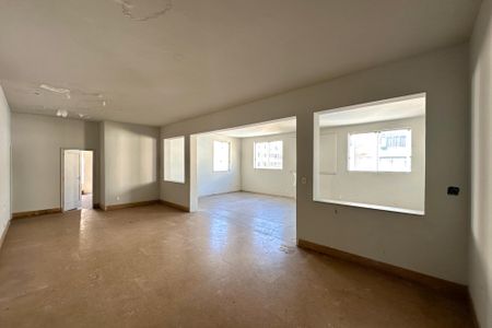 Apartamento à venda com 251m², 3 quartos e sem vaga