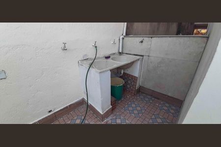 Casa à venda com 150m², 7 quartos e 2 vagasCasa 1 - Área de Serviço