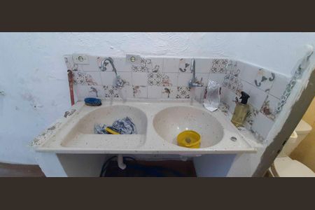 Casa à venda com 150m², 7 quartos e 2 vagasCasa 2 - Área de Serviço