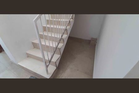 Casa à venda com 150m², 7 quartos e 2 vagasCasa 1 - Acesso aos Quartos