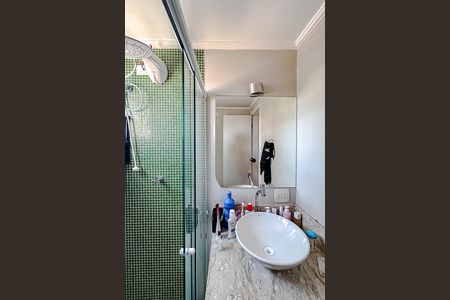 Apartamento à venda com 70m², 3 quartos e 1 vaga Apartamento à venda com 70m², 3 quartos e 1 vagaBanheiro da Suíte
