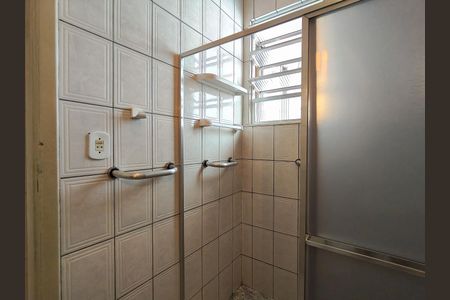 Apartamento à venda com 80m², 2 quartos e sem vagaBanheiro Corredor