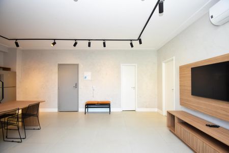 Apartamento para alugar com 80m², 1 quarto e 2 vagasSala