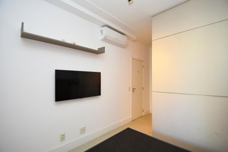 Apartamento para alugar com 80m², 1 quarto e 2 vagassuite 