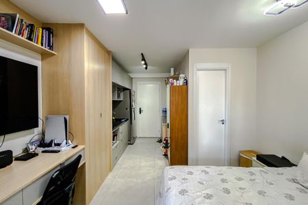 Studio à venda com 26m², 1 quarto e 1 vaga Studio à venda com 26m², 1 quarto e 1 vagaStudio