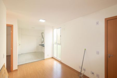 Sala de apartamento para alugar com 2 quartos, 45m² em Campo Grande, Rio de Janeiro