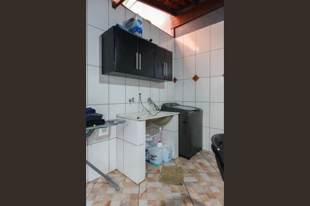 Casa à venda com 250m², 3 quartos e 2 vagasÁrea de Serviço