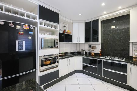 Casa à venda com 250m², 3 quartos e 2 vagasCozinha