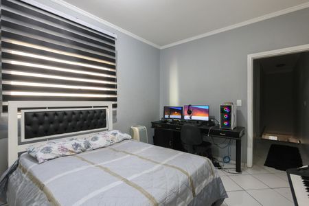 Casa à venda com 250m², 3 quartos e 2 vagasQuarto 1