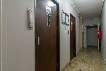 Apartamento para alugar com 48m², 2 quartos e sem vagaÁrea comum - Elevadores