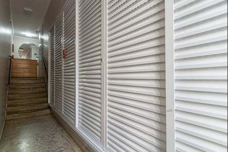 Apartamento para alugar com 48m², 2 quartos e sem vagaÁrea comum - Entrada do Edifício e Portaria