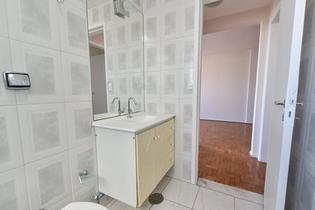 Apartamento à venda com 87m², 2 quartos e 1 vaga Apartamento à venda com 87m², 2 quartos e 1 vagaBanheiro