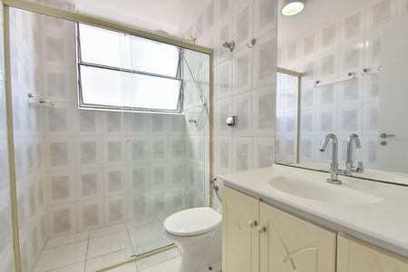 Apartamento à venda com 87m², 2 quartos e 1 vaga Apartamento à venda com 87m², 2 quartos e 1 vagaBanheiro