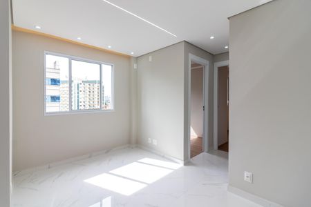 Apartamento para alugar com 36m², 2 quartos e sem vaga Apartamento para alugar com 36m², 2 quartos e sem vagaSala