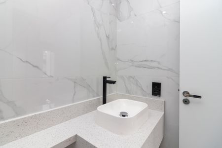 Apartamento para alugar com 36m², 2 quartos e sem vaga Apartamento para alugar com 36m², 2 quartos e sem vagaBanheiro
