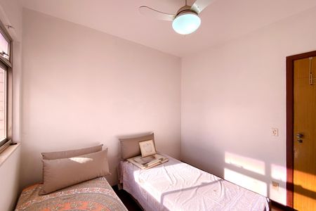 Apartamento à venda com 96m², 3 quartos e 2 vagas Apartamento à venda com 96m², 3 quartos e 2 vagasQuarto 2