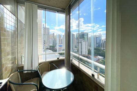 Apartamento à venda com 96m², 3 quartos e 2 vagas Apartamento à venda com 96m², 3 quartos e 2 vagasVaranda da Sala
