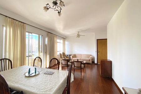 Apartamento à venda com 96m², 3 quartos e 2 vagas Apartamento à venda com 96m², 3 quartos e 2 vagasSala