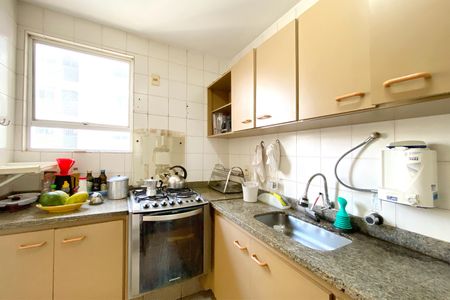 Apartamento à venda com 96m², 3 quartos e 2 vagas Apartamento à venda com 96m², 3 quartos e 2 vagasCozinha