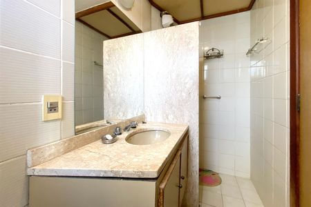 Apartamento à venda com 96m², 3 quartos e 2 vagas Apartamento à venda com 96m², 3 quartos e 2 vagasBanheiro da Suíte
