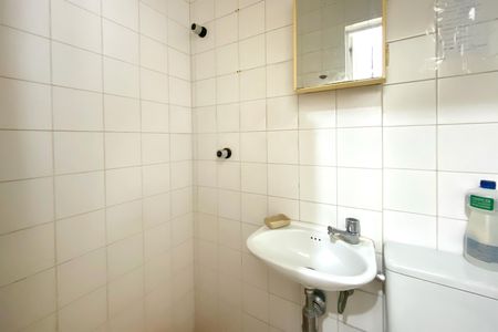 Apartamento à venda com 96m², 3 quartos e 2 vagas Apartamento à venda com 96m², 3 quartos e 2 vagasBanheiro de serviço